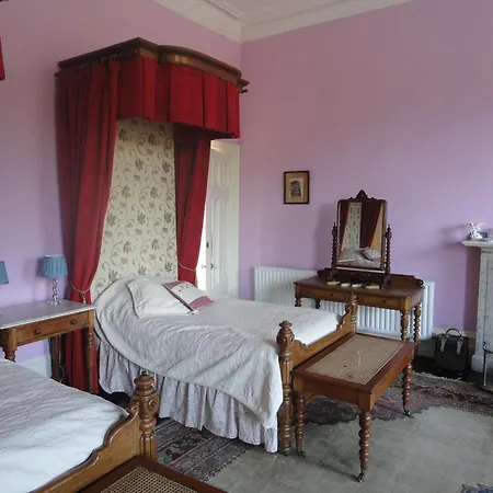 Temple House Bed and breakfast
