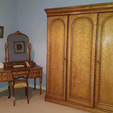 Temple House Bed & Breakfast 4*