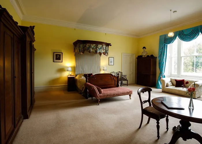 Temple House Bed & Breakfast 4*